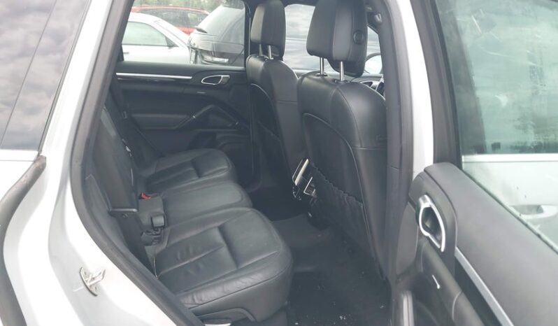 
								2013 Porsche Cayenne full									