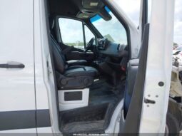 
										2022 Mercedes-benz Sprinter full									