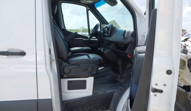 
								2022 Mercedes-benz Sprinter full									