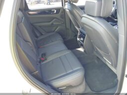 
										2023 Porsche Cayenne full									