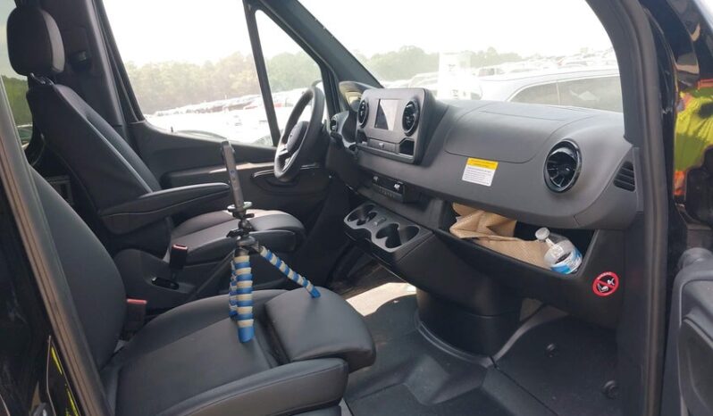 
								2024 Mercedes-benz Sprinter full									