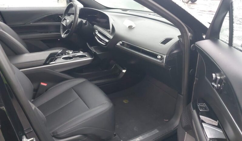 
								2024 Cadillac Lyriq full									