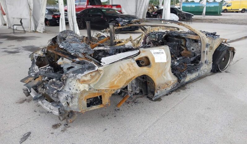 
								2024 BMW M8 full									