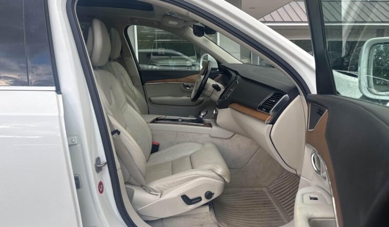 
								2016 Volvo Xc90 full									