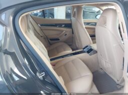 
										2012 Porsche Panamera full									