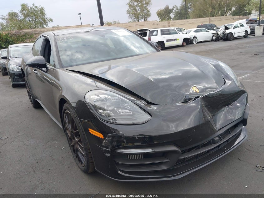 2022 Porsche Panamera