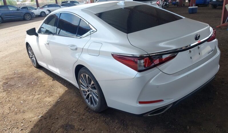 
								2021 Lexus Es 350 full									