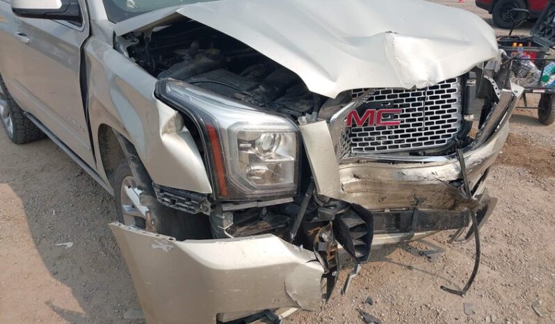 
								2016 Gmc Yukon full									