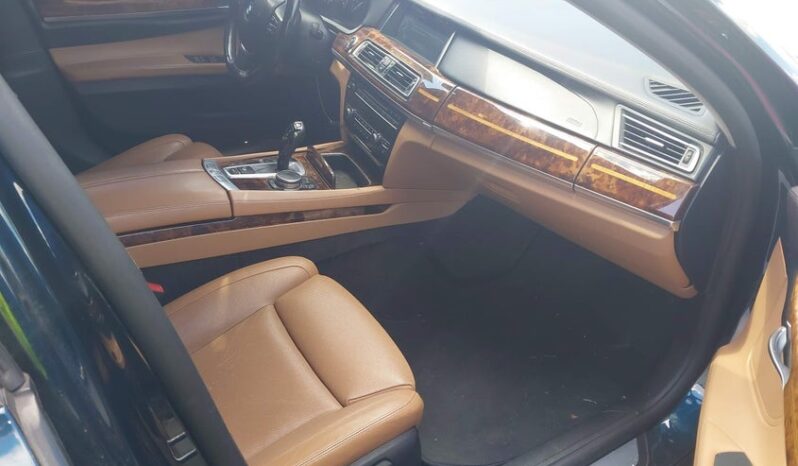 
								2013 BMW 750li full									