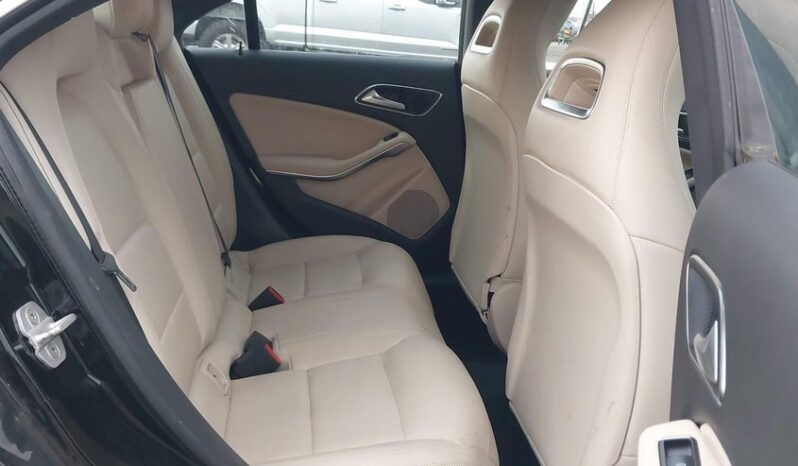 
								2014 Mercedes-benz Cla full									