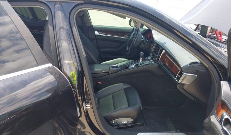 
								2013 Porsche Panamera full									