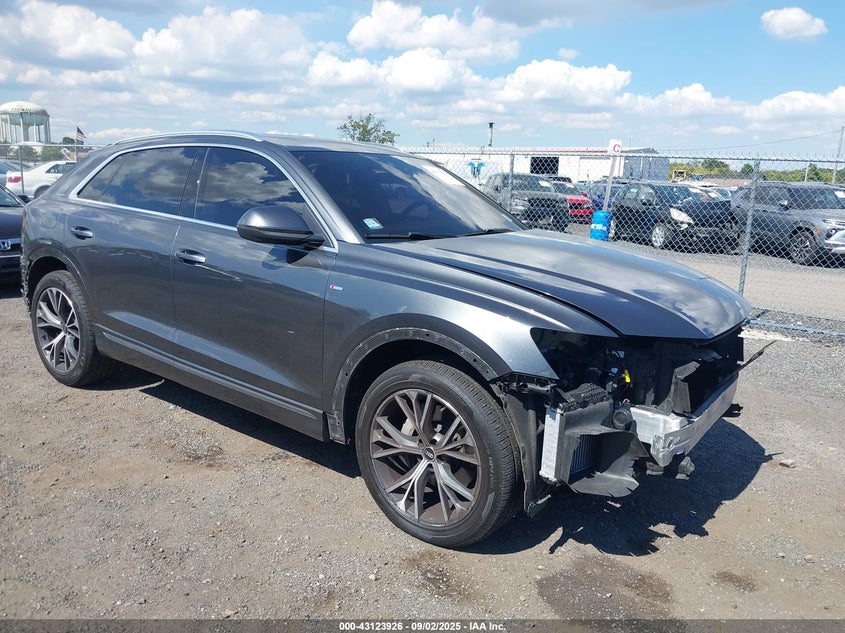 2021 Audi Q8