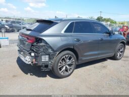 
										2021 Audi Q8 full									