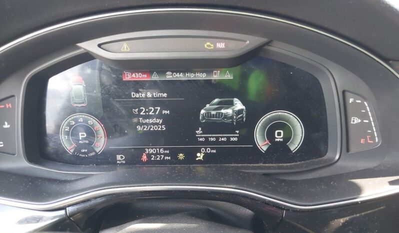 
								2021 Audi Q8 full									