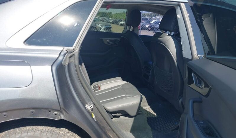 
								2021 Audi Q8 full									