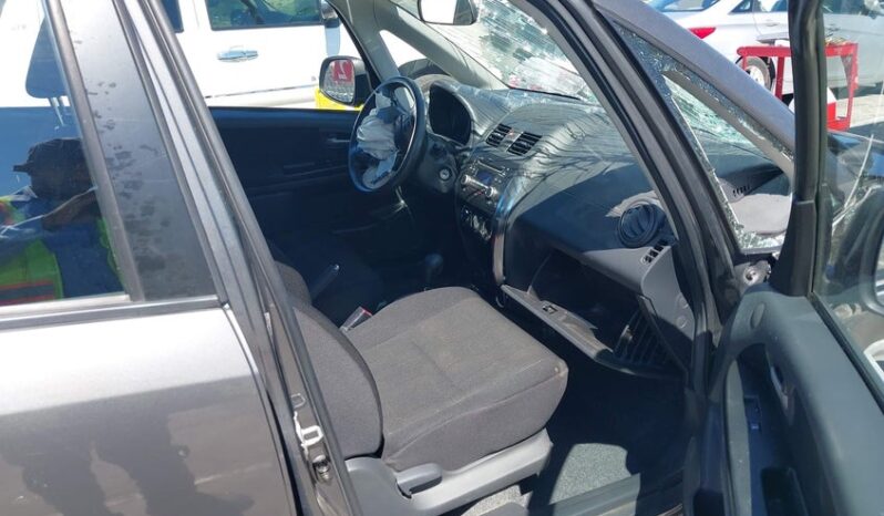 
								2011 Suzuki Sx4 full									