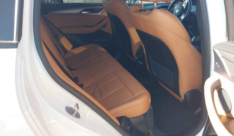 
								2021 BMW X4 full									