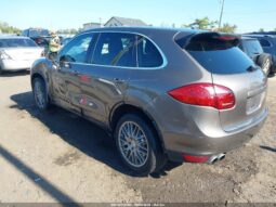 
										2013 Porsche Cayenne full									