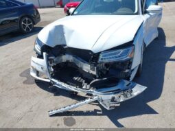 
										2015 Audi A8 full									
