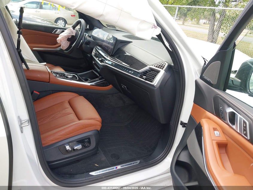 2024 BMW X7