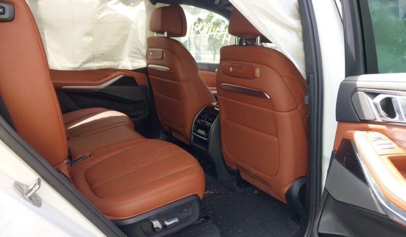 
								2024 BMW X7 full									