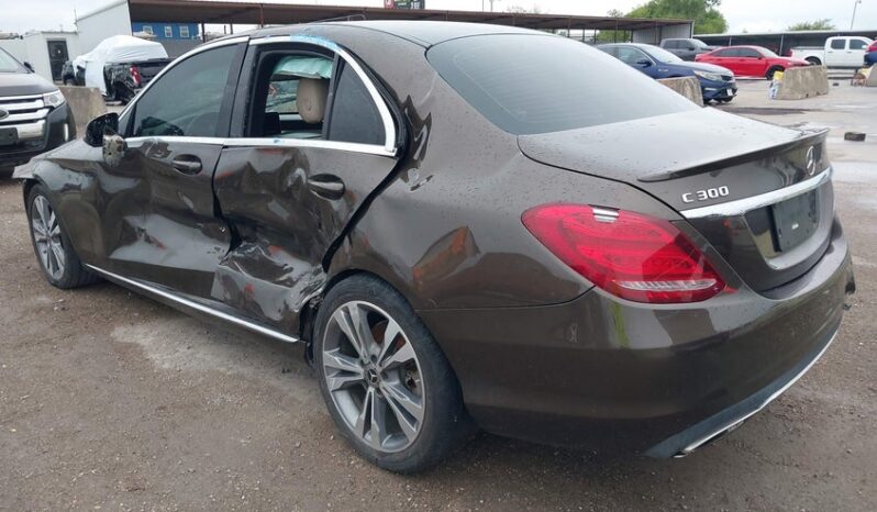 
								2018 Mercedes-benz C 300 full									