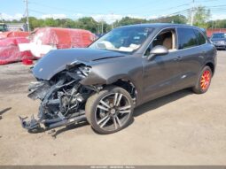 
										2012 Porsche Cayenne full									