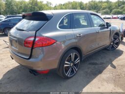 
										2012 Porsche Cayenne full									