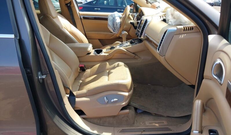 
								2012 Porsche Cayenne full									
