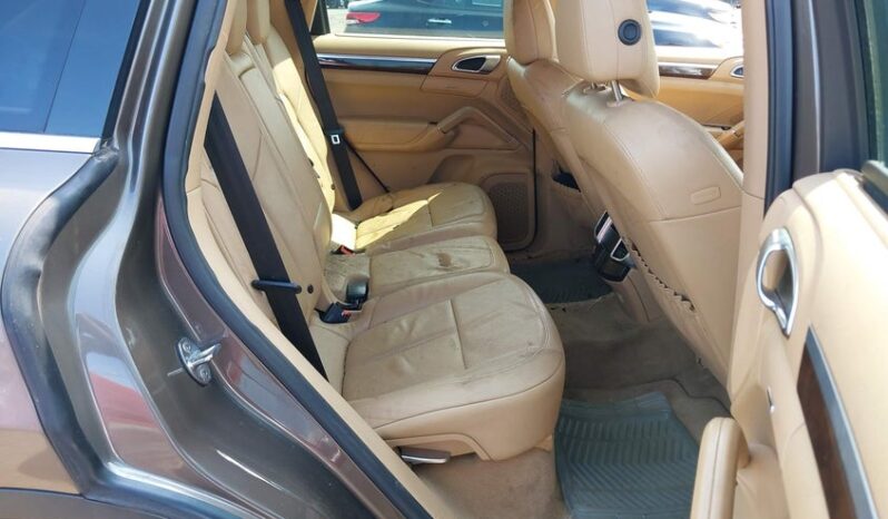 
								2012 Porsche Cayenne full									
