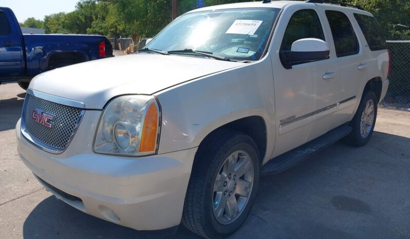 
								2013 Gmc Yukon full									