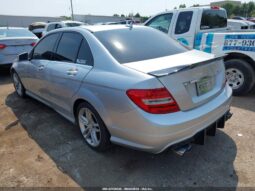 
										2012 Mercedes-benz C 250 full									