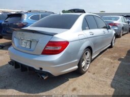 
										2012 Mercedes-benz C 250 full									