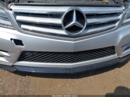 
										2012 Mercedes-benz C 250 full									
