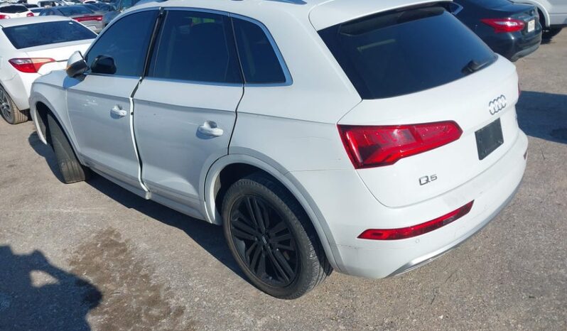 
								2019 Audi Q5 full									