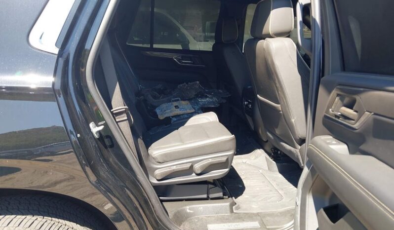 
								2025 Gmc Yukon full									