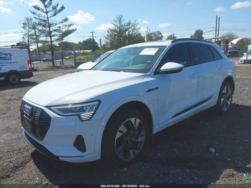 2022 Audi E-tron