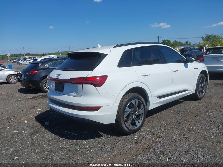 2022 Audi E-tron