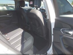 
										2022 Audi E-tron full									
