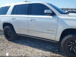 
										2017 Gmc Yukon full									
