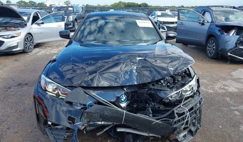 
								2024 BMW I4 full									