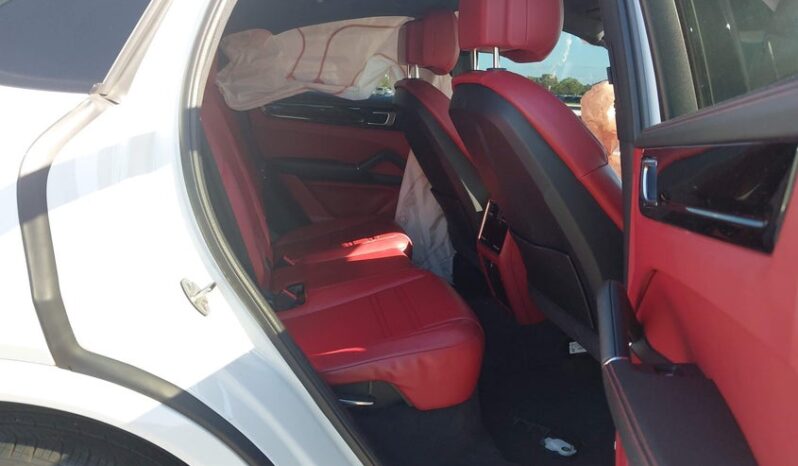 
								2020 Porsche Cayenne full									