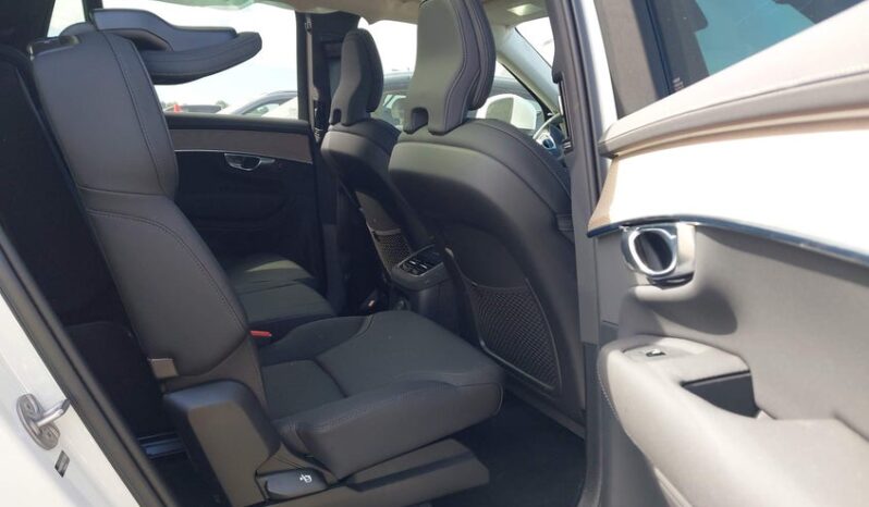 
								2025 Volvo Xc90 full									