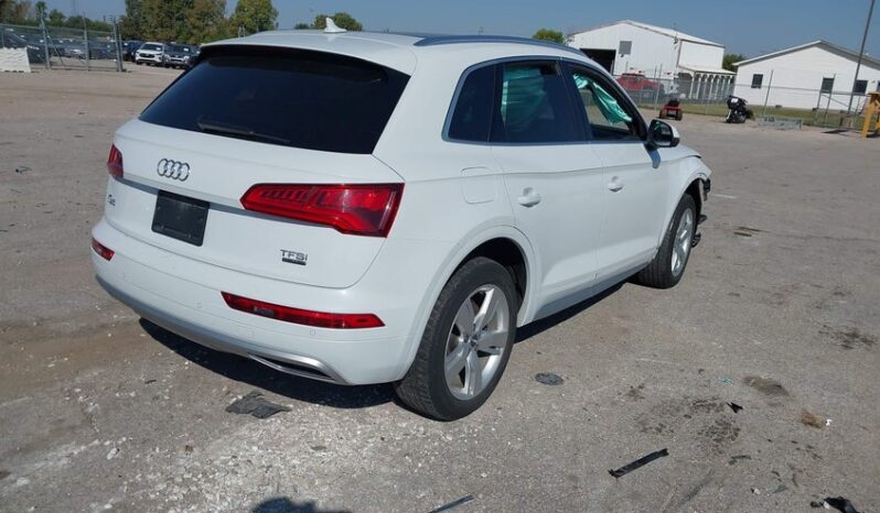 
								2018 Audi Q5 full									