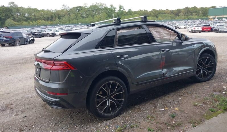 
								2019 Audi Q8 full									