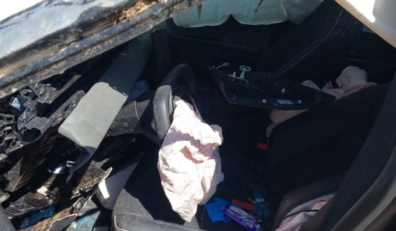 
								2024 Tesla Cybertruck full									