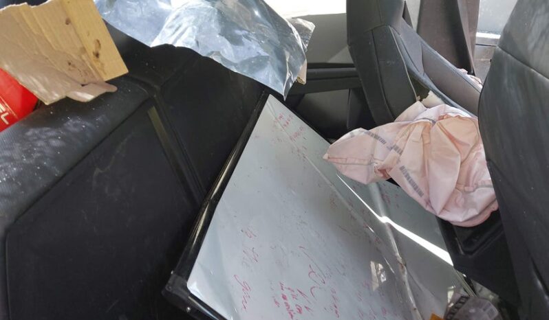 
								2024 Tesla Cybertruck full									