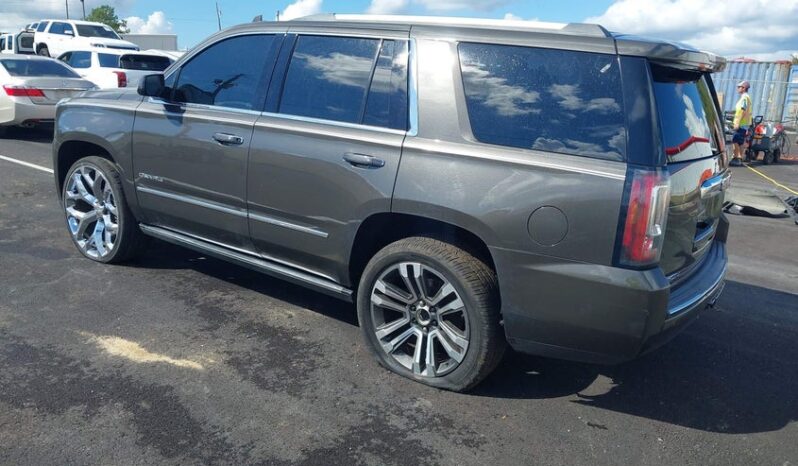 
								2019 Gmc Yukon full									