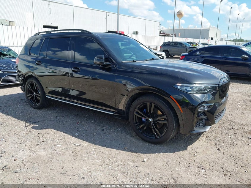 2021 BMW X7