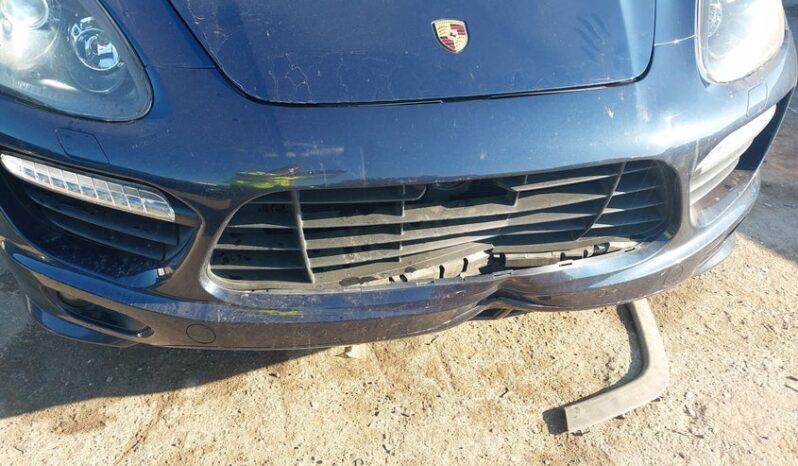 
								2013 Porsche Cayenne full									